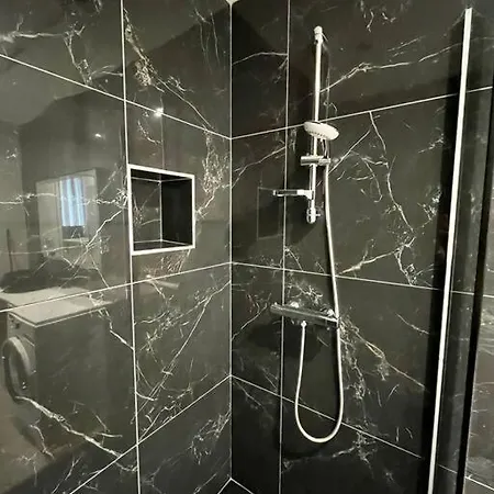 Le Paradis Cache Apartment Saint-Etienne (Loire)