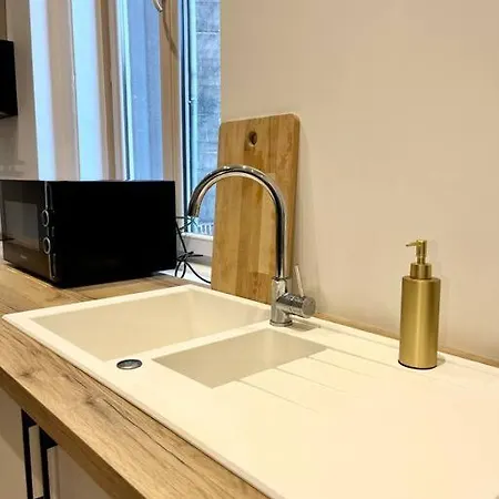 Le Paradis Cache Apartment *